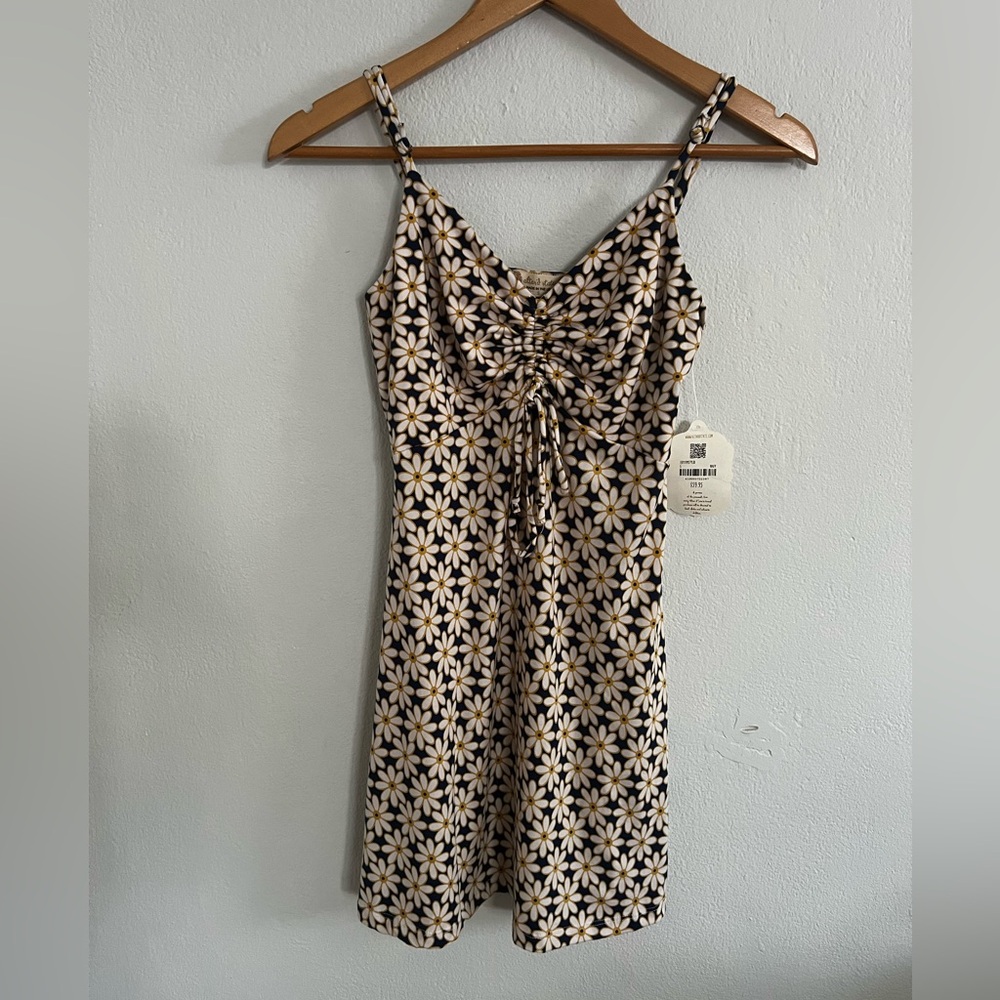 Altar'd State Navy Yellow White Daisy Sundress Sleeveless Mini Adjustable Straps